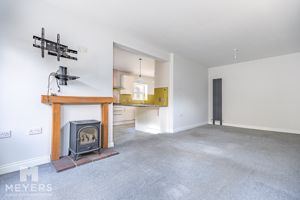 Lounge/Diner Through Kitchen- click for photo gallery